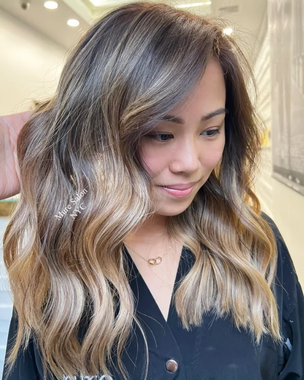 Soft light balayage
